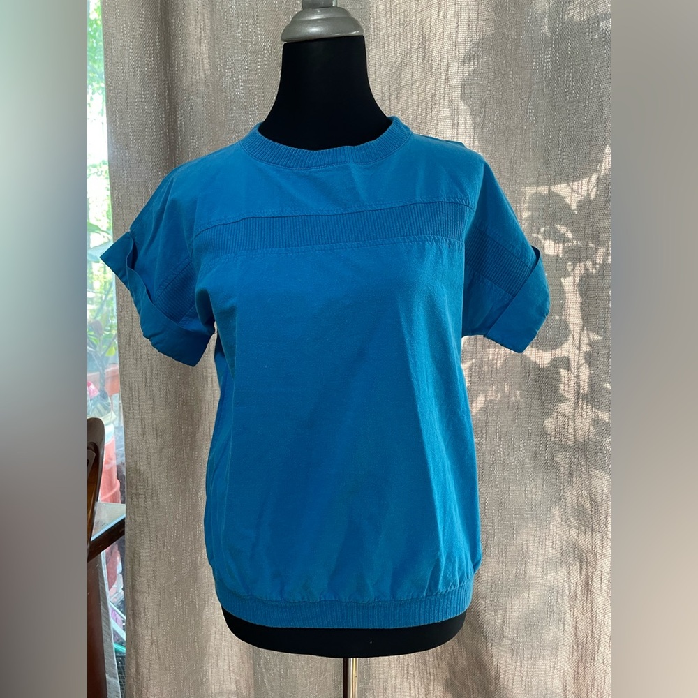 Vintage Classic Crew Neck Short-Sleeve Top in Teal Blue